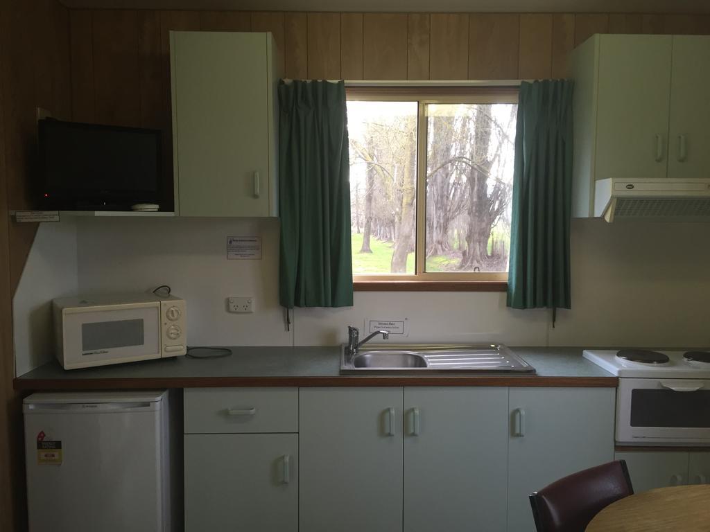 Colac Colac Caravan Park Corryong Exterior photo