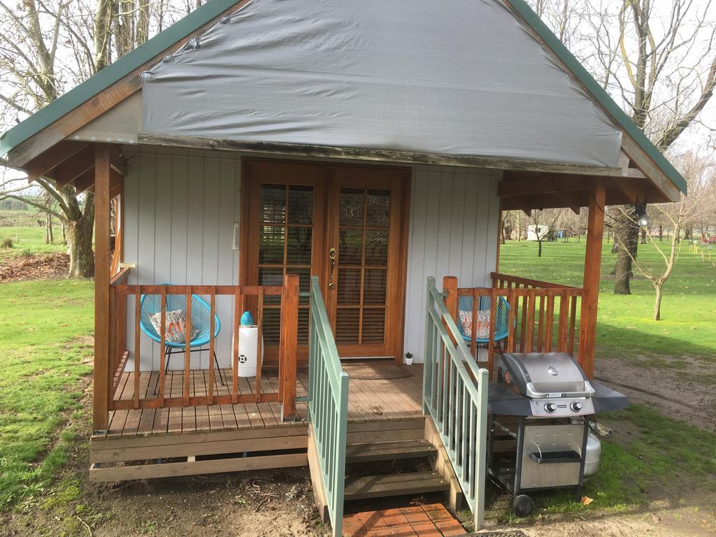 Colac Colac Caravan Park Corryong Exterior photo